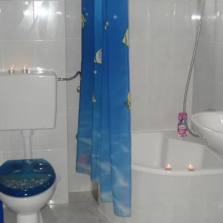 Sea View Apartment *